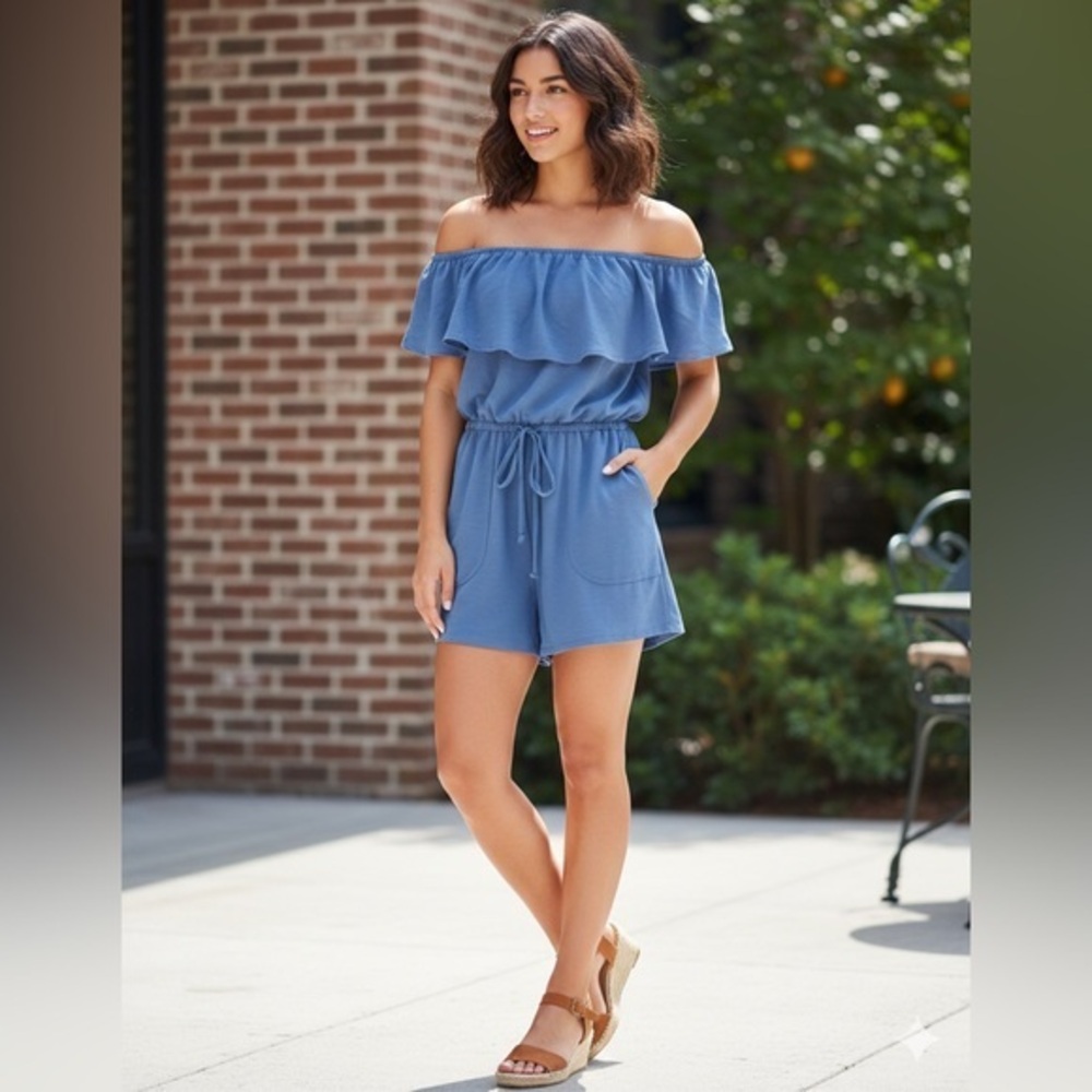 NWT Iris Women’s Small Blue Off The Shoulder Ruffle Shorts Romper S